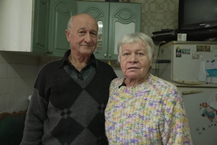 Подружжя з Херсонщини подолало пішки 24 км та змогли вийти з окупованих Олешок