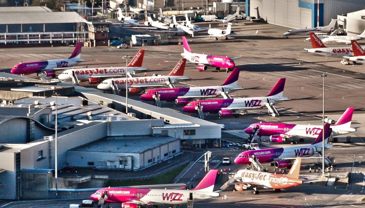 wizzair at ltn 013 hdr 1