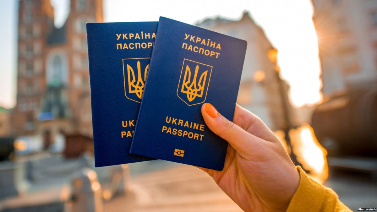 Балкани та Південна Америка: українці подорожуватимуть ще до двох країн без віз