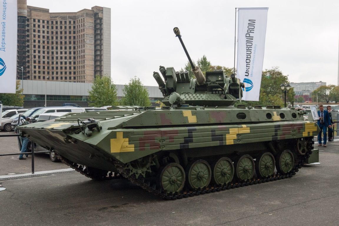 Українські військові отримають партію модернізованих БМП