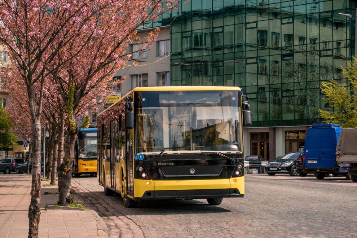 У Львові планують закупити понад 200 одиниць громадського транспорту