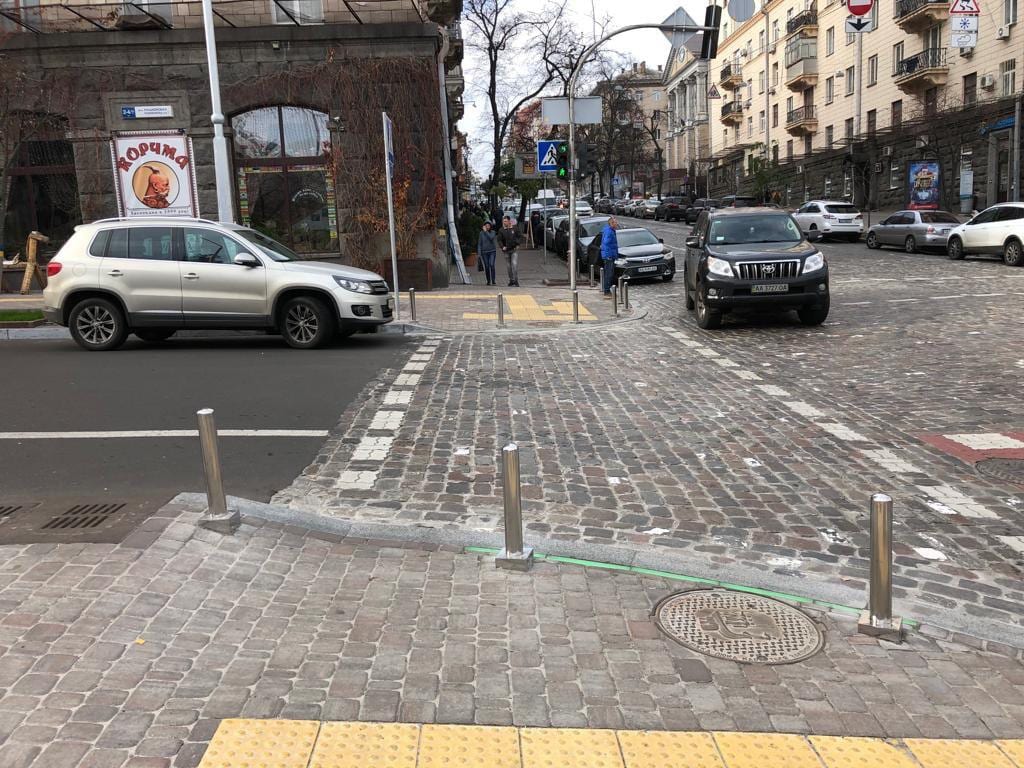 Як у столиці обладнують пішохідні переходи підсвіткою (ФОТО)