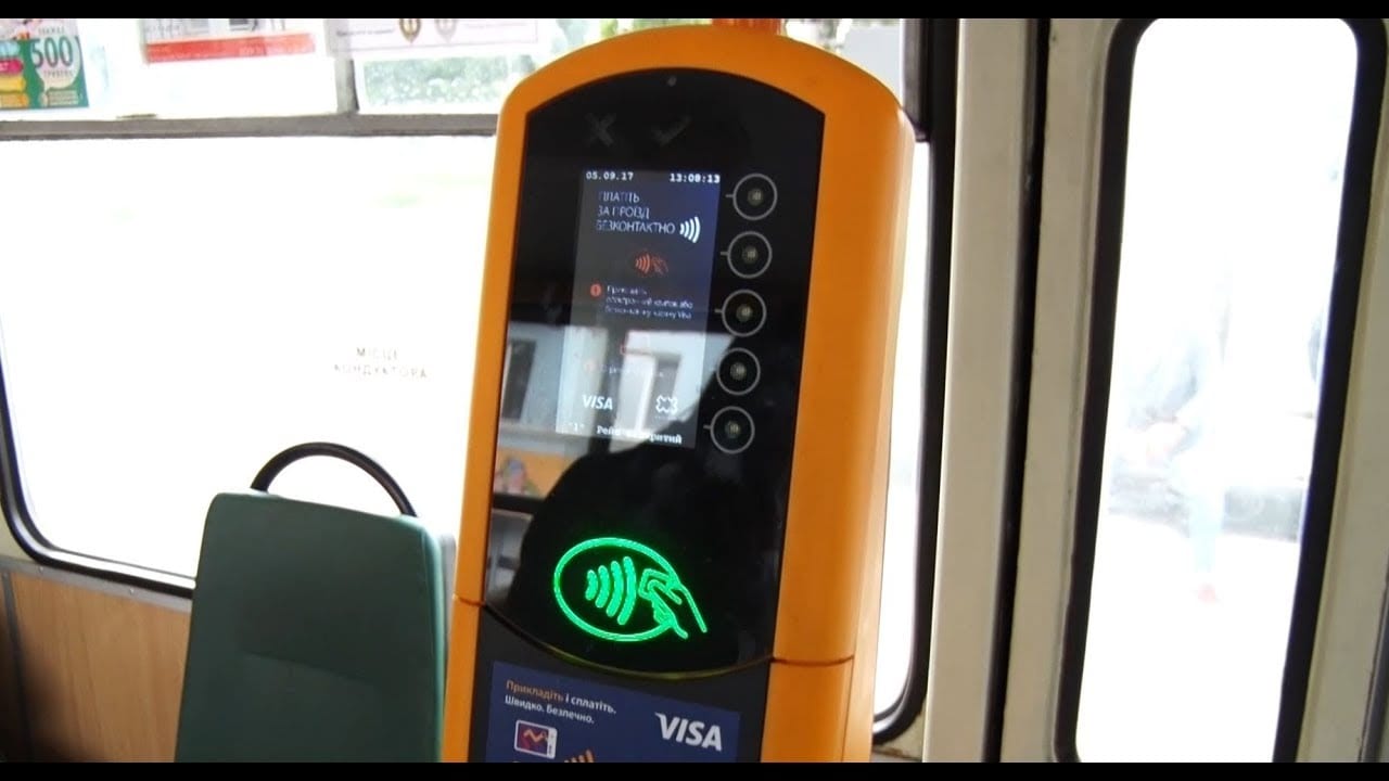 У громадському транспорті Луцька запровадили електронний квиток