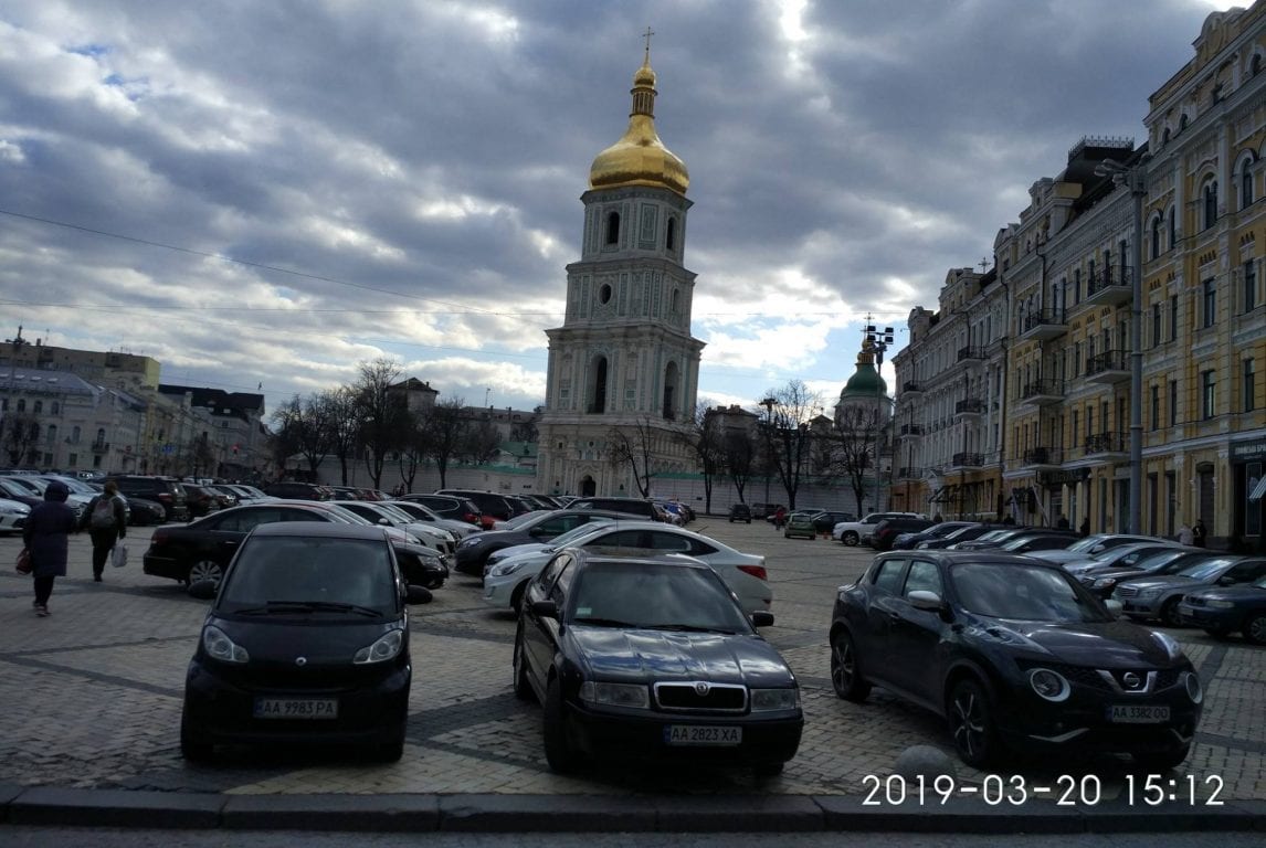 У Києві на свята облаштують додаткові місця для паркування