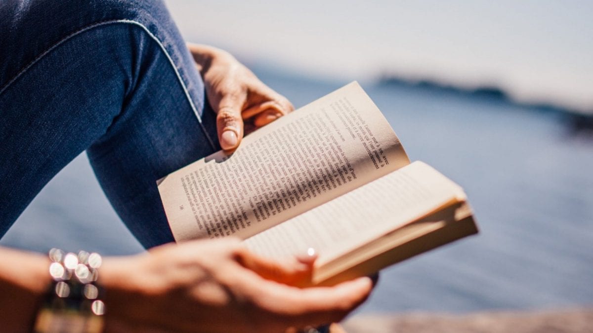 В Ужгороді школярі читають книги, щоб пройти новий цікавий челендж
