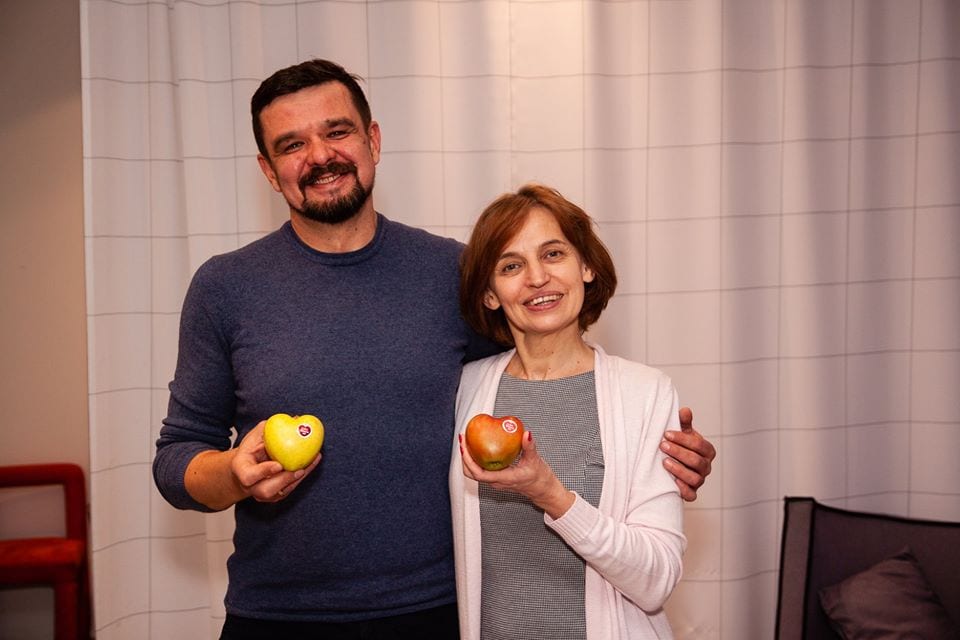 Як українець робить яблука у формі серця без жодних ГМО