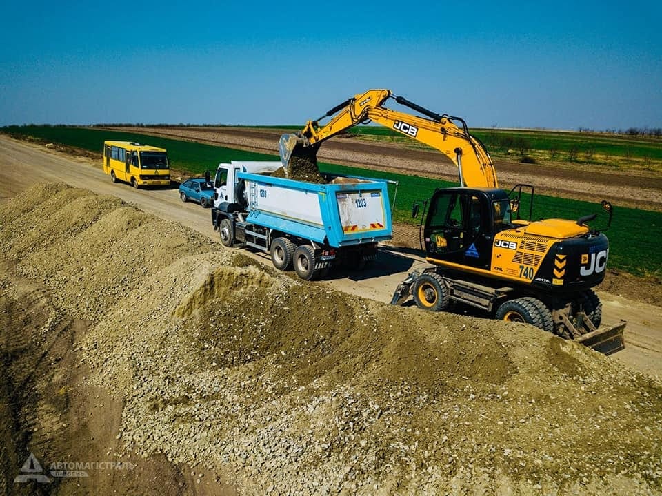 Як будують транзитне транспортне кільце навколо Львова (ФОТО)