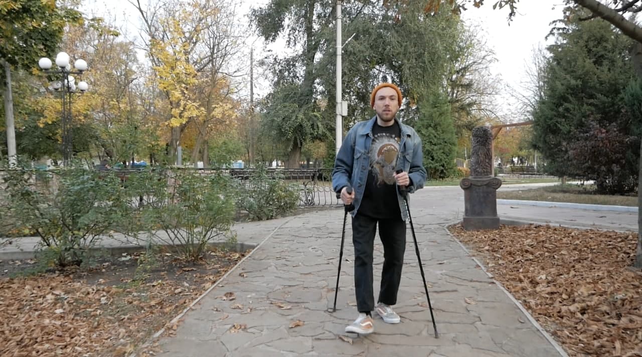 Змінює вулиці і свідомість: як активіст зі Старобільська трансформує своє місто (ВІДЕО)