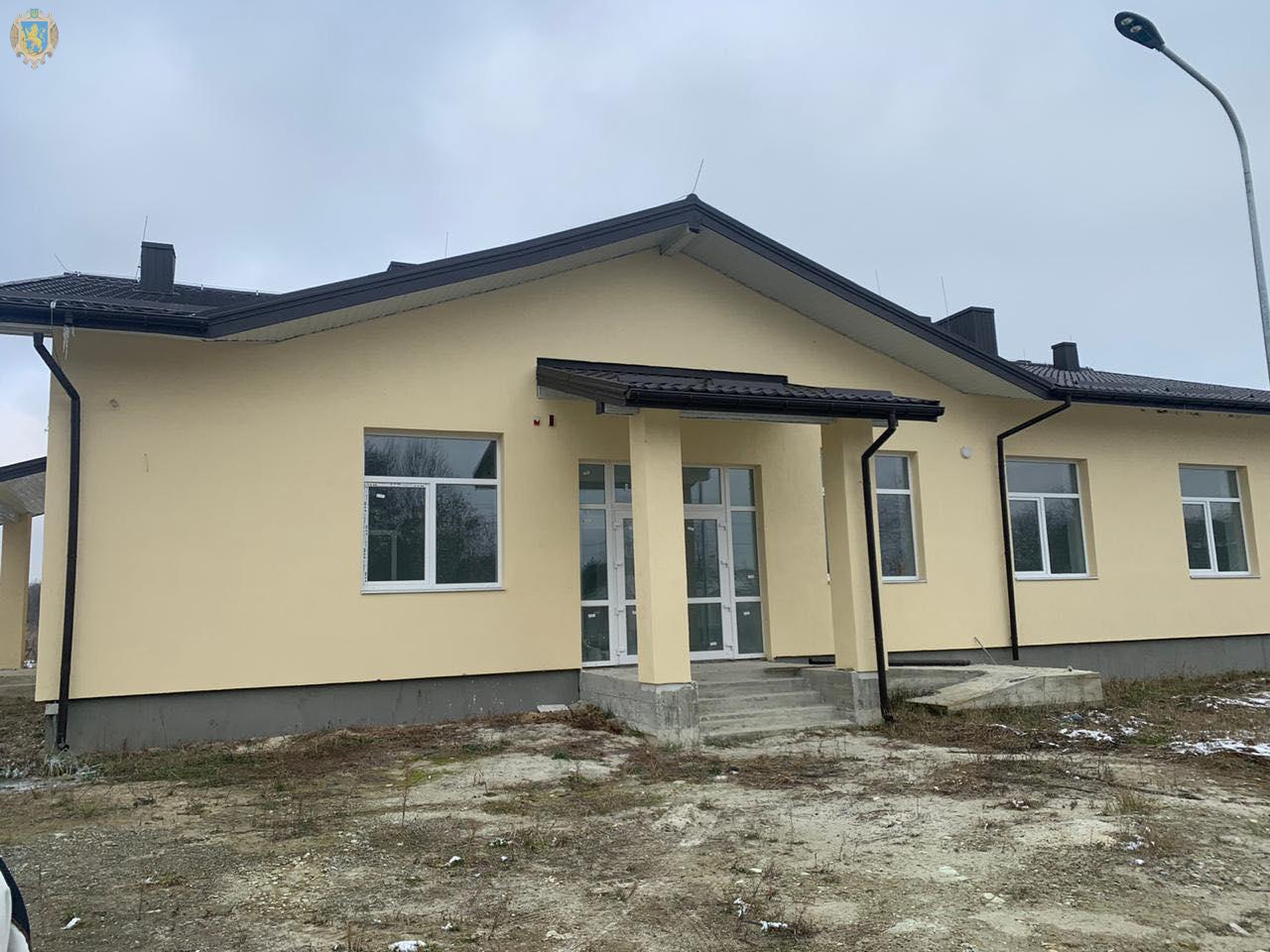 На Львівщині зводять дві нові сучасні амбулаторії сімейної медицини