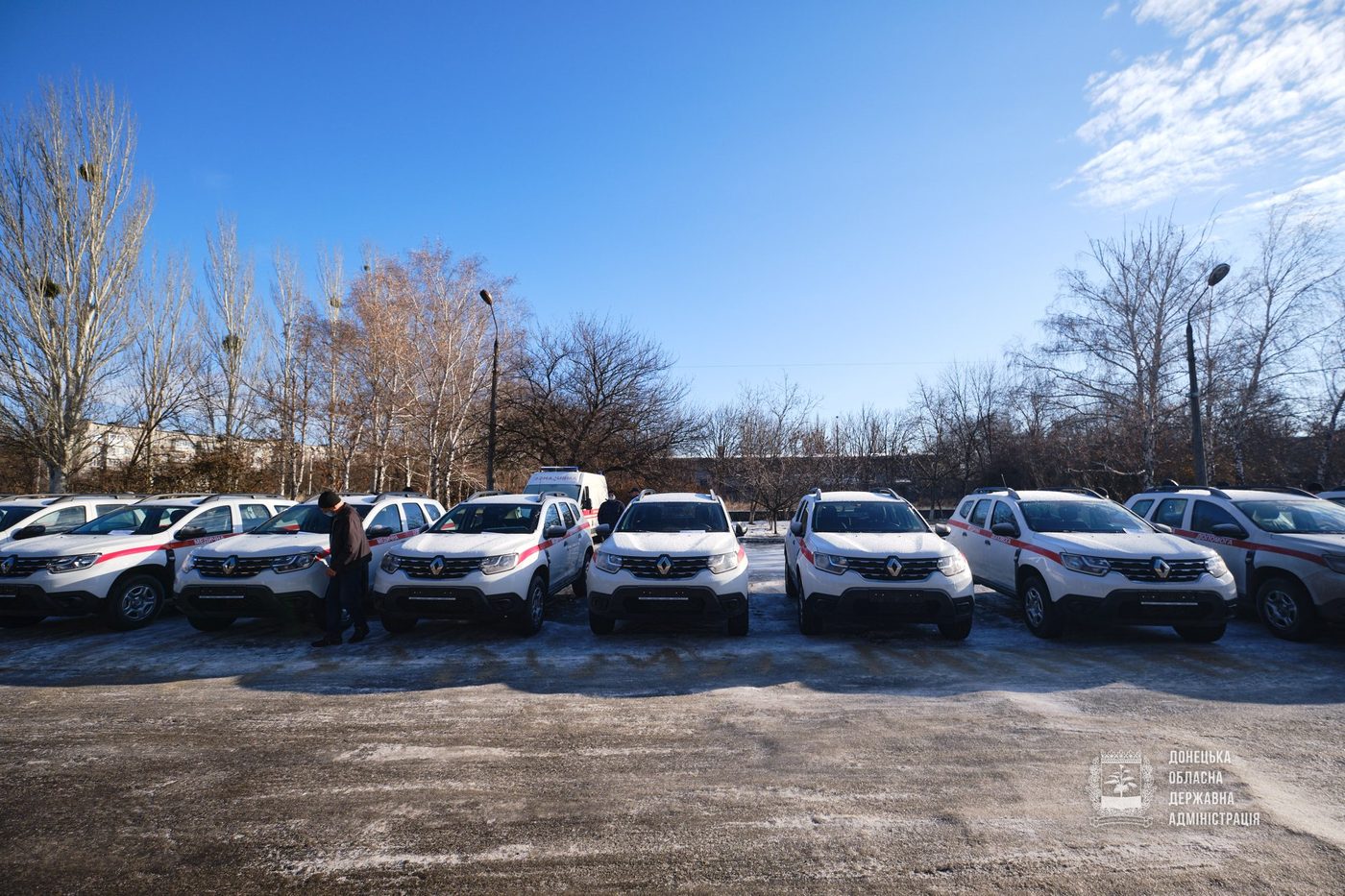На Донеччині сільські амбулаторії отримали 18 автомобілів (ФОТО)