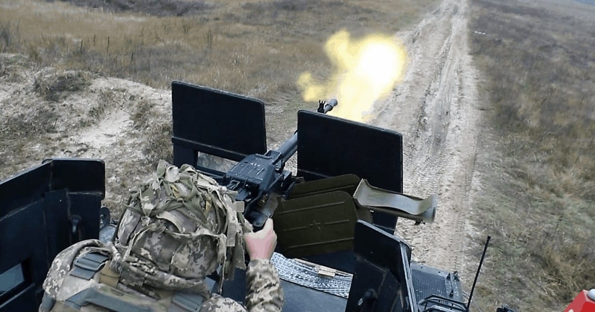 Як десантники тренувалися на бронеавтомобілях «Козак-2» (ФОТО)