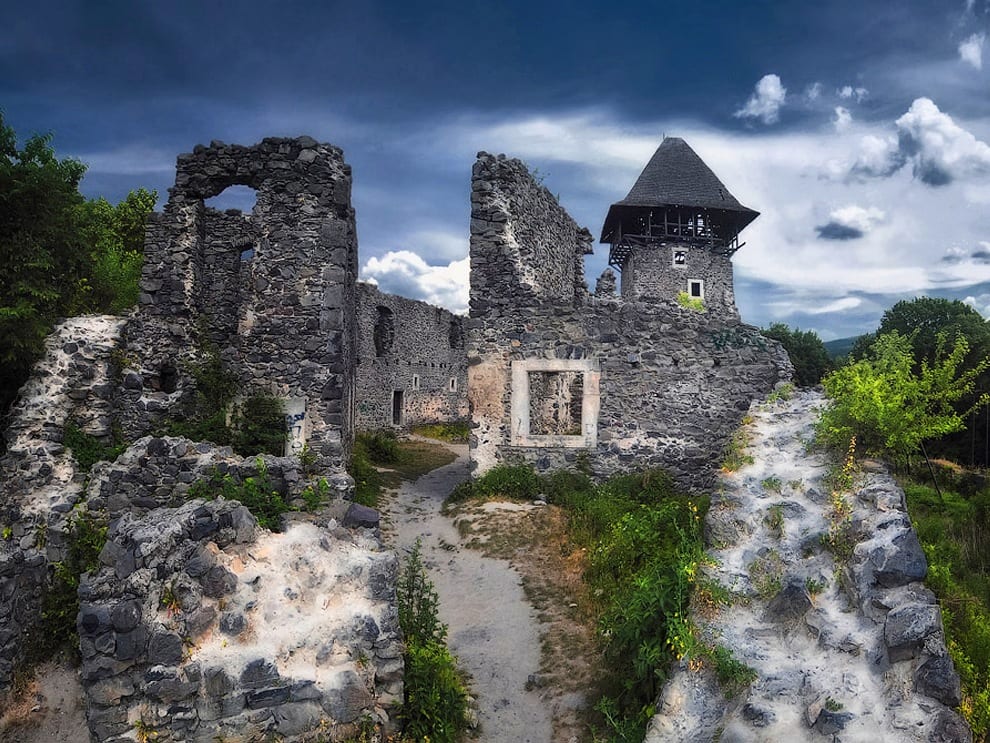 На Закарпатті для туристів розробляють замковий маршрут аж до Румунії