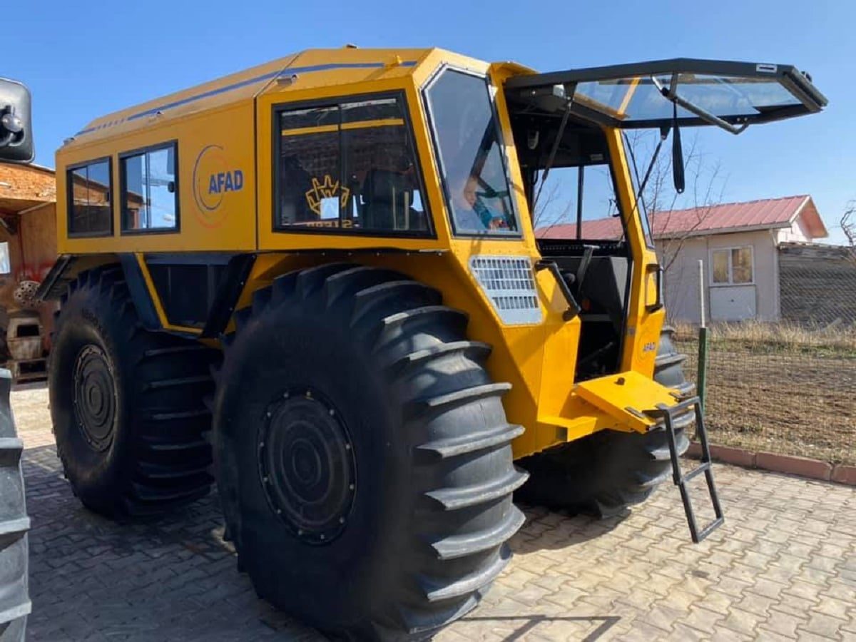 Україна в Туреччині презентувала всюдихід SHERP (ВІДЕО)
