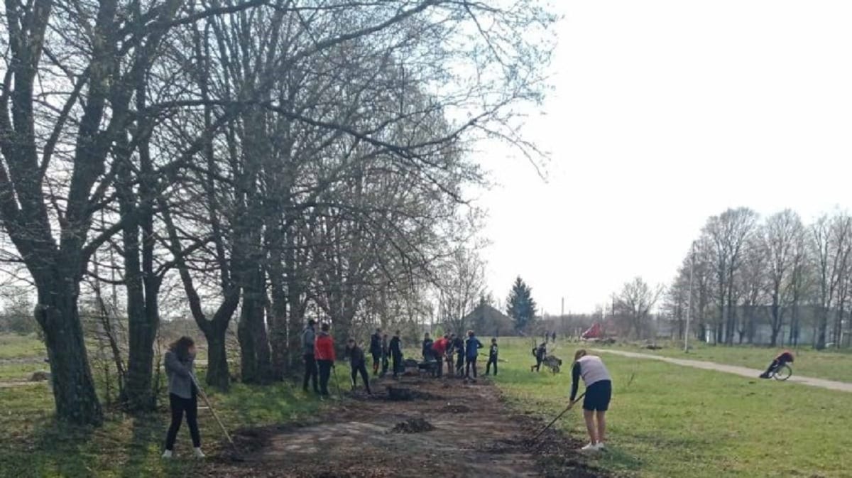 На Рівненщині громада самотужки створює власний парк