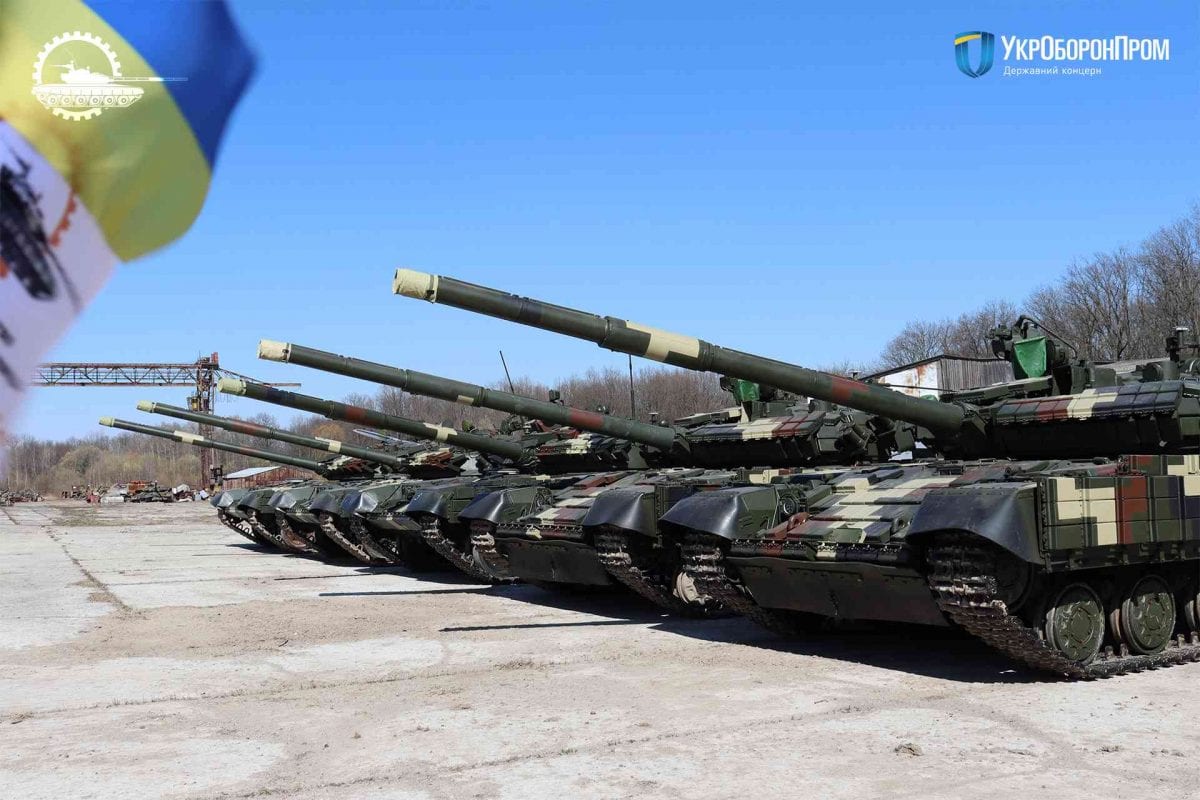 Українській армії передали  п’ять модернізованих танків Т-64 та Т-72 (ФОТО)
