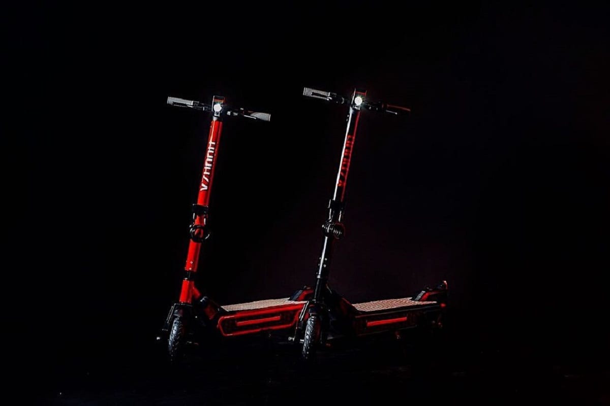 У Києві запустили шостий сервіс прокату електросамокатів «Вжух»