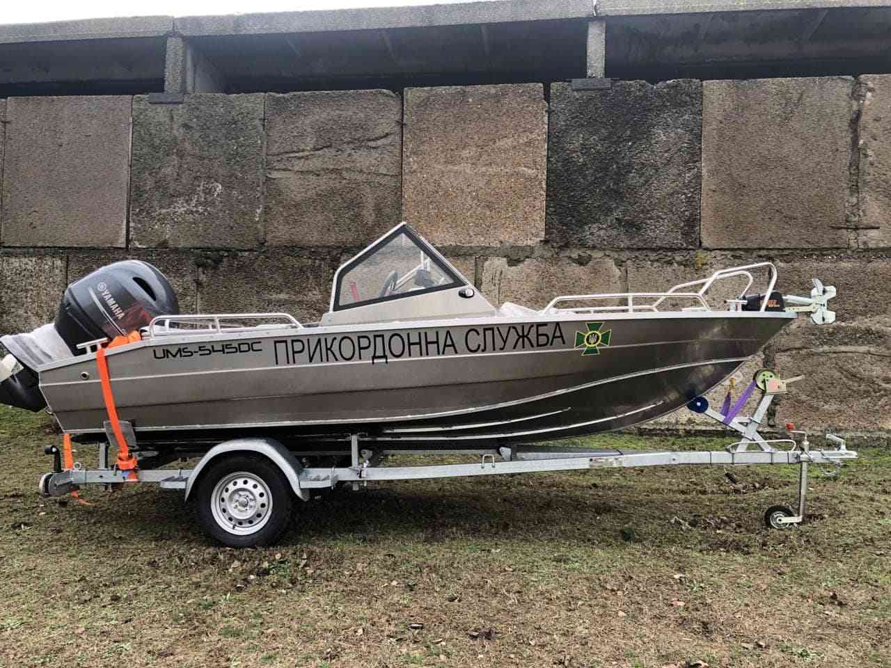 Українські прикордонники отримали три швидкісні човни UMS Boats