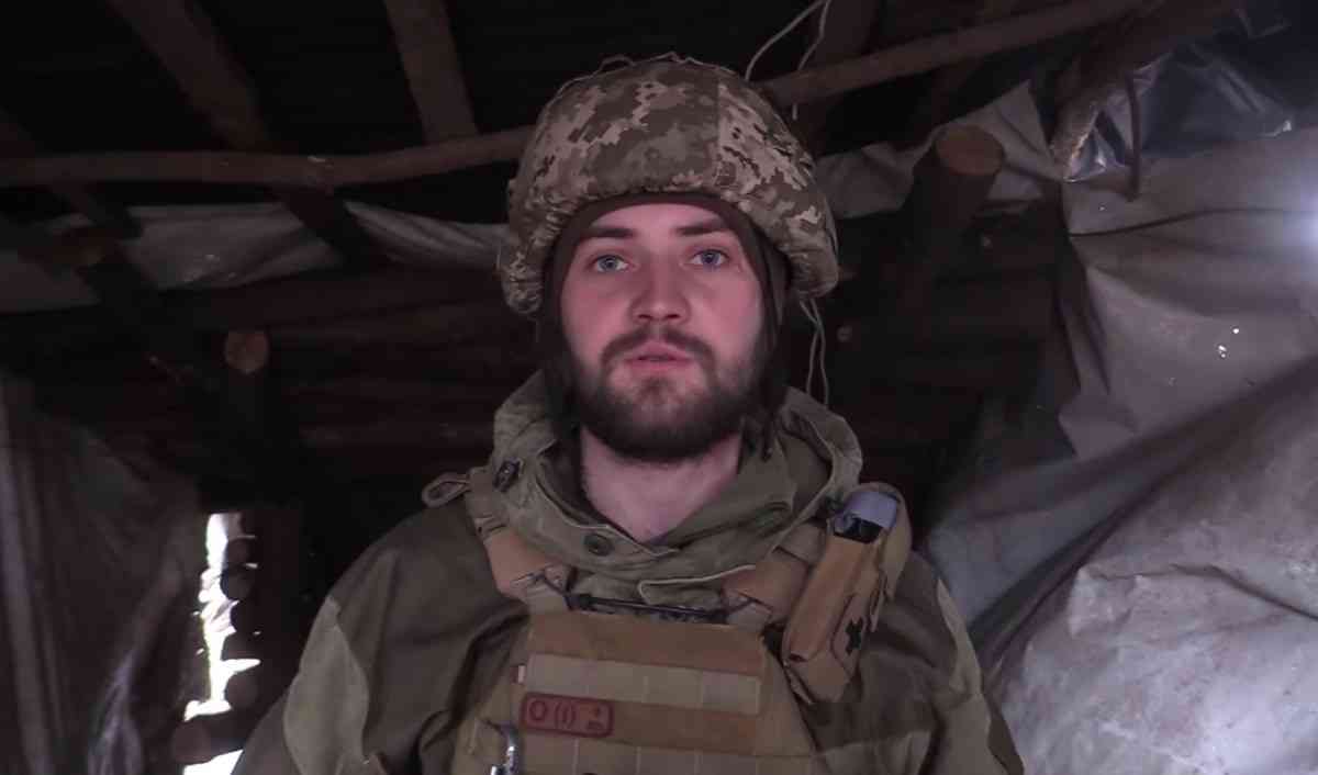 Армійці з передової привітали з Новим Роком та Різдвом (ВІДЕО)