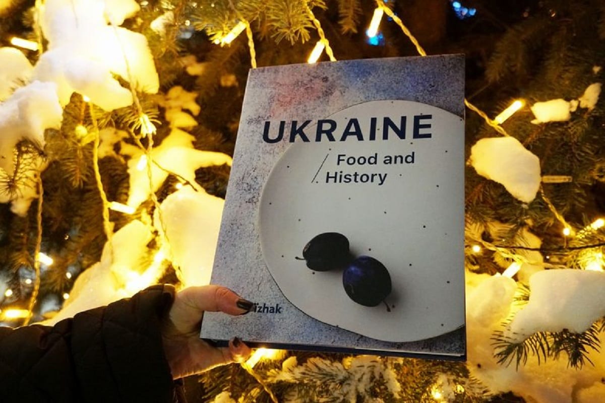 Книгу «Україна. Їжа та історія» номінували на міжнародну премію Gourmand Awards