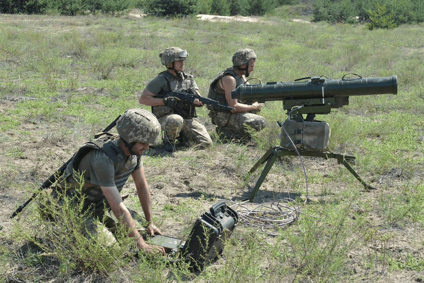 Артилерія 81-ї бригади ДШВ знищила склад з боєприпасами окупантів (ВІДЕО)