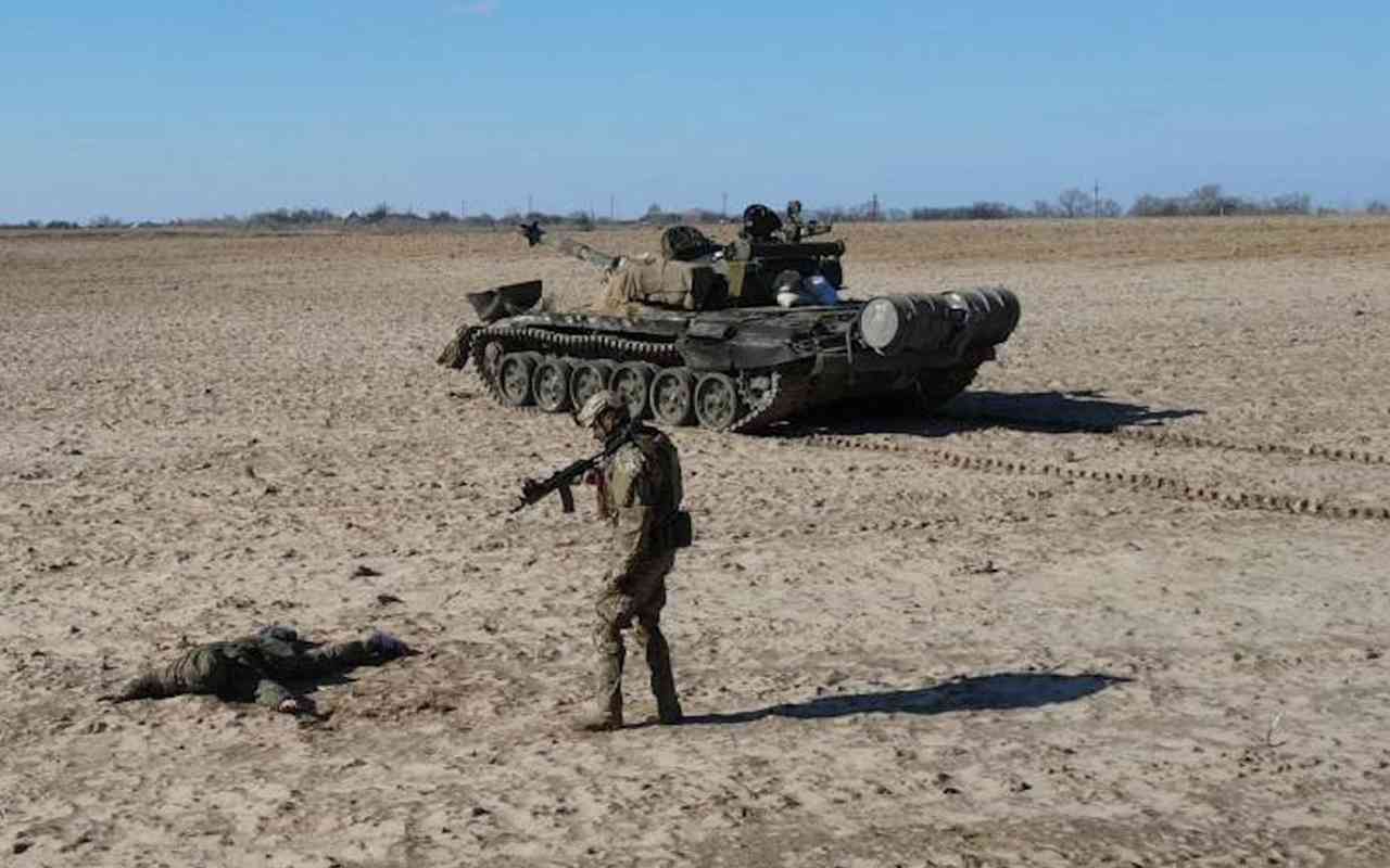 «Укргазбанк» обіцяє окупантам по 100 тис. рублів за здачу в полон зі зброєю та технікою
