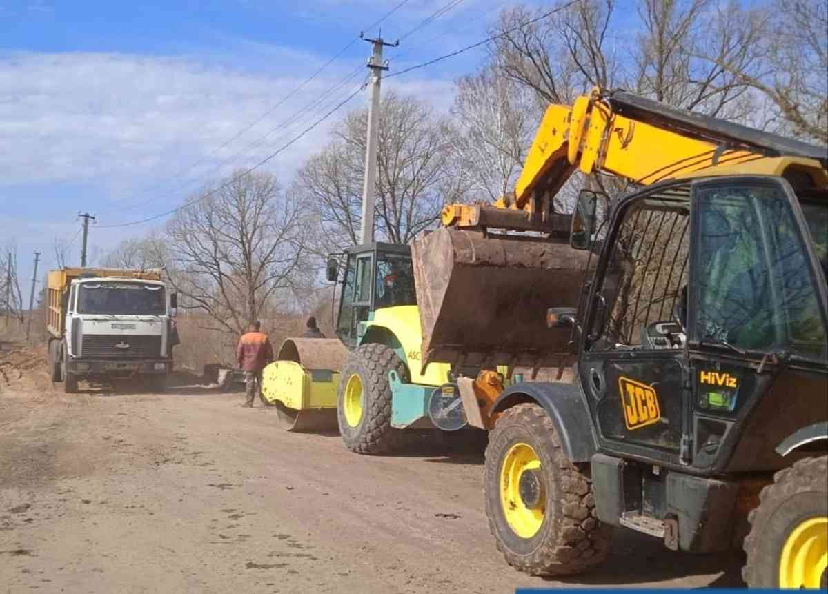 На Чернігівщині Укравтодор почав відбудовувати мости і дороги