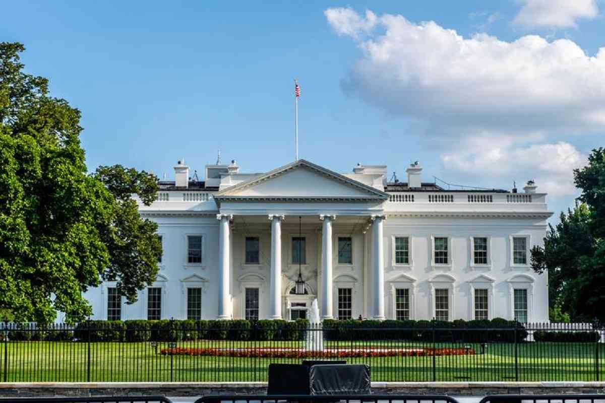 США виділили Україні $800 млн на артилерію, гелікоптери і БТРи