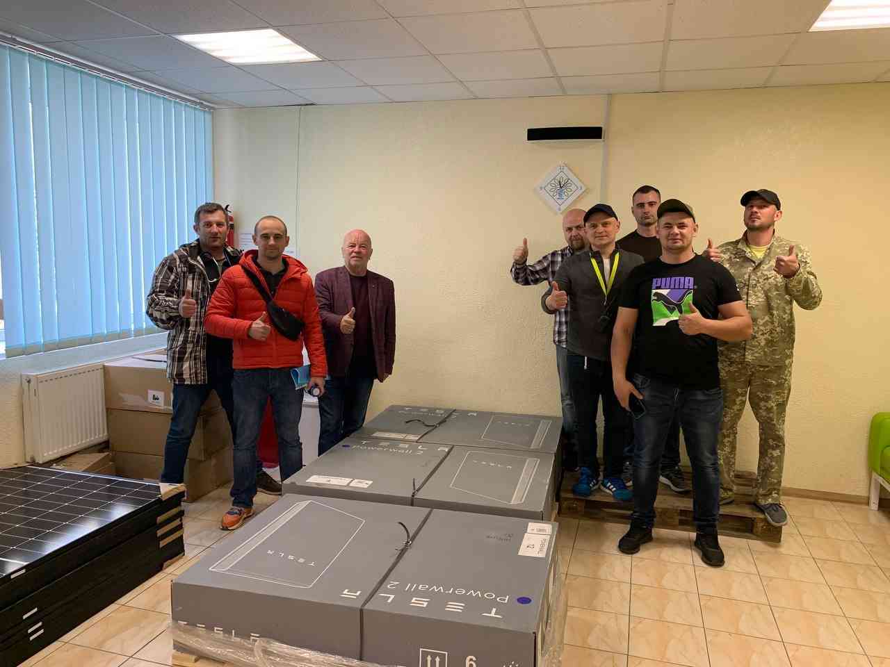 Амбулаторія в Ірпені на Київщині отримала сонячні батареї від Tesla