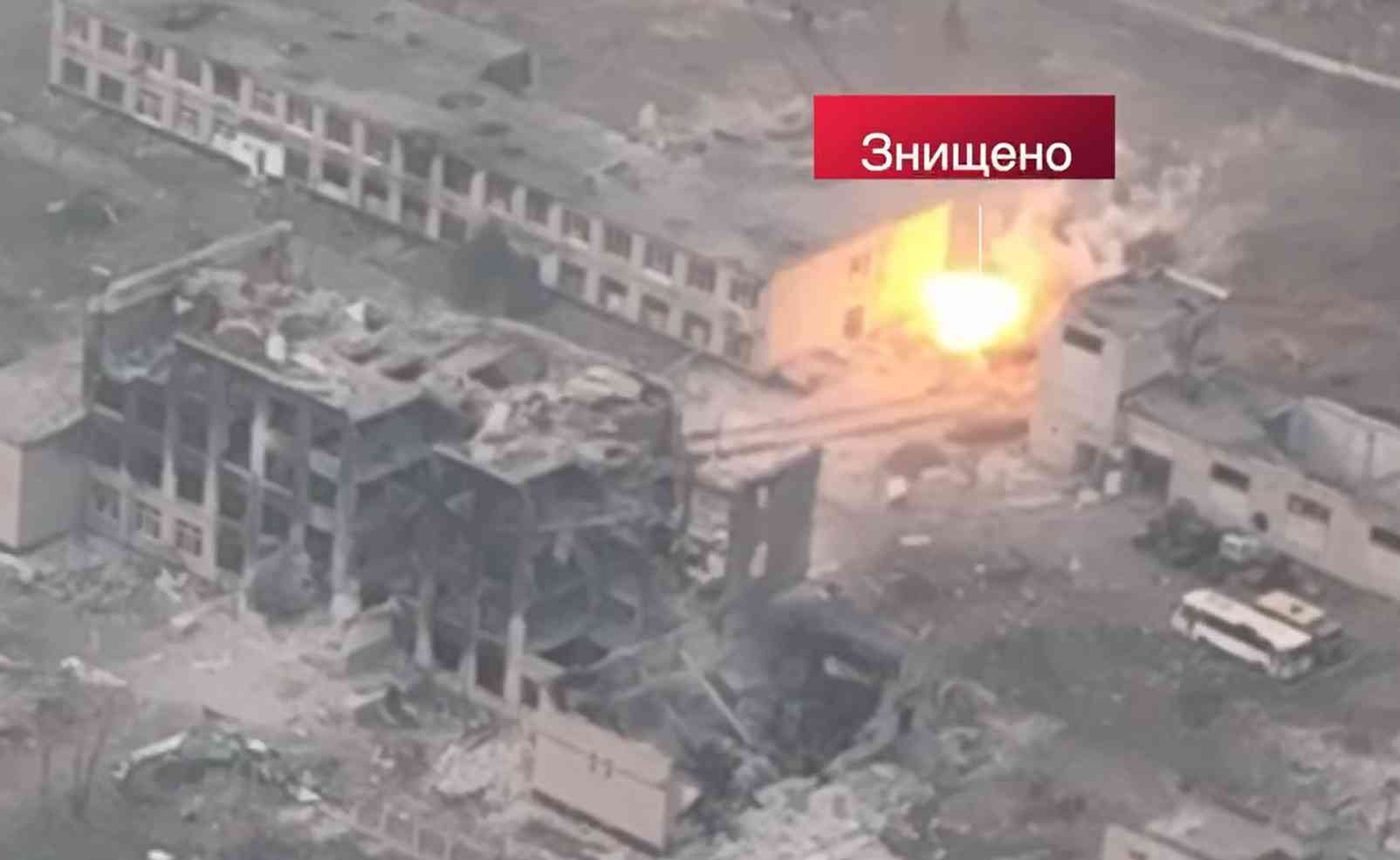 Танк Нацгвардії одним пострілом розгромив БМП росіян на Луганщині (ВІДЕО)