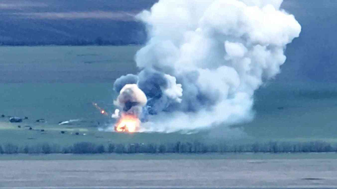 59 ОМБр розбомбила танк і ракетний комплекс ворога (ВІДЕО)