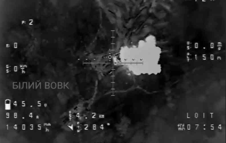 Бойовий дрон ЗСУ розгромив танк окупантів на Харківщині (ВІДЕО)
