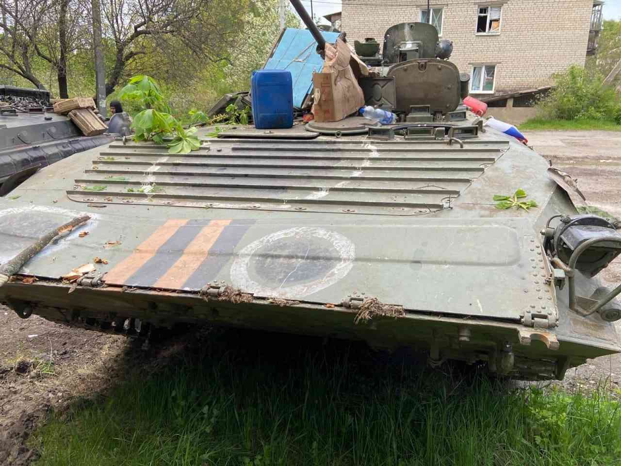 «Чорні Запорожці» розтрощили колону росіян та захопили трофейну техніку (ВІДЕО)