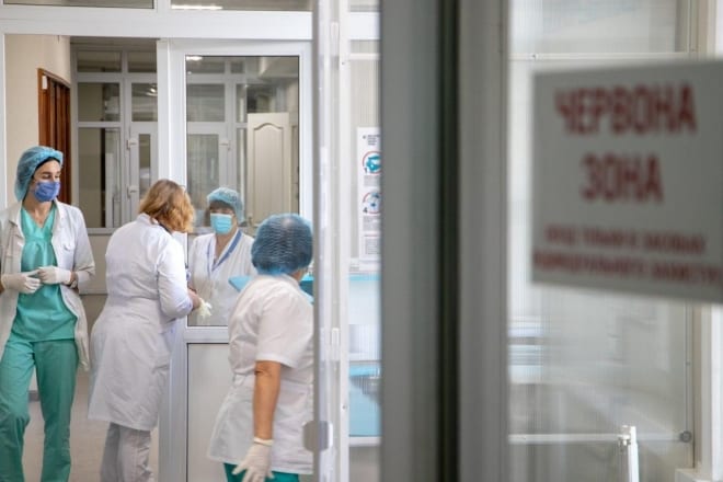 В Україні повністю відновили понад 30 пошкоджених медзакладів, ще 188 – частково