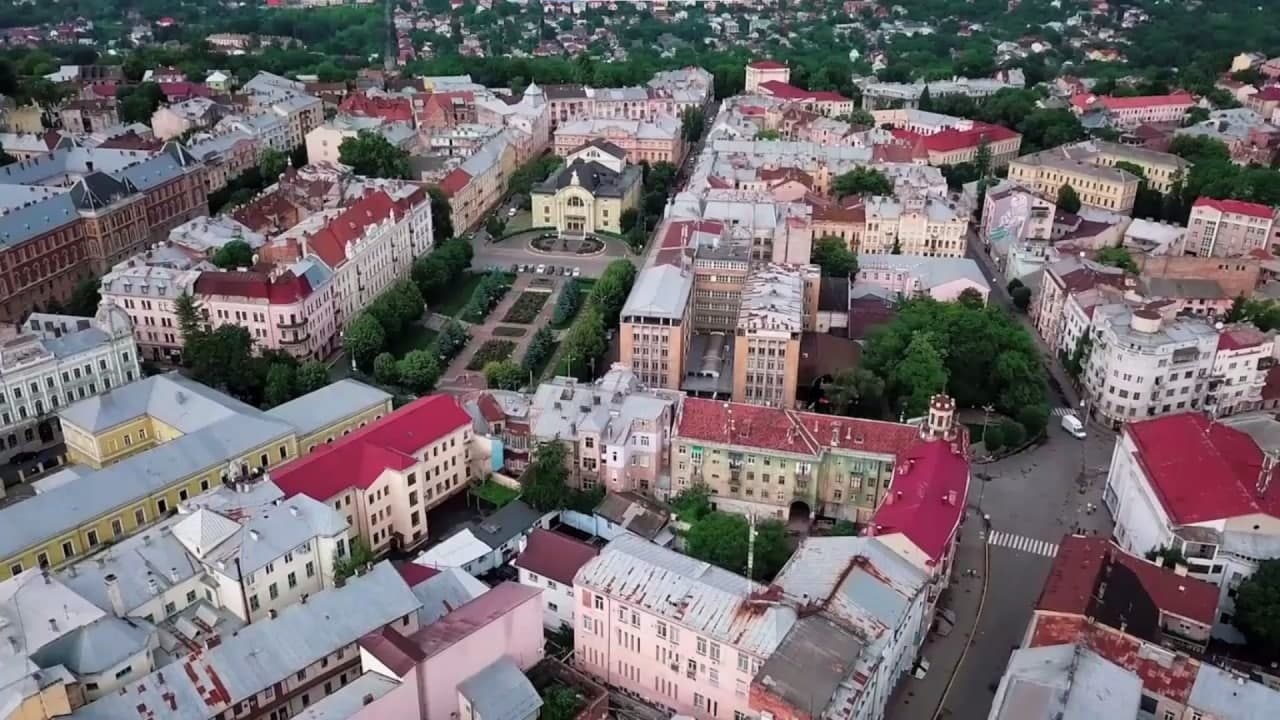 У Чернівцях центральні вулиці стануть пішохідними на свята та вихідні