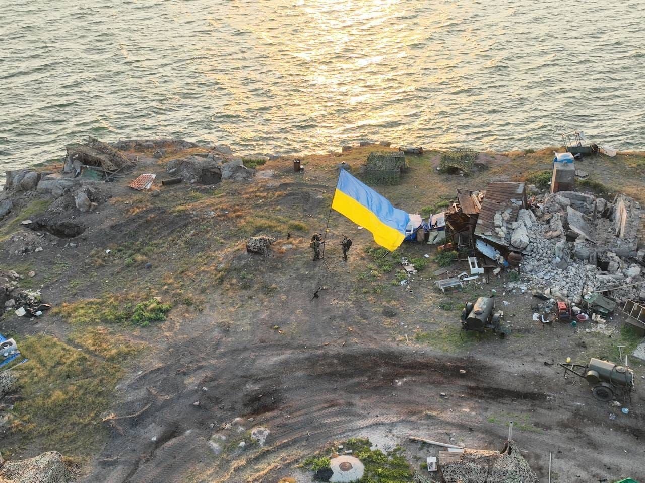 Звільнення Зміїного: ЗСУ показали найяскравіші моменти зачистки острова від росіян (ВІДЕО)