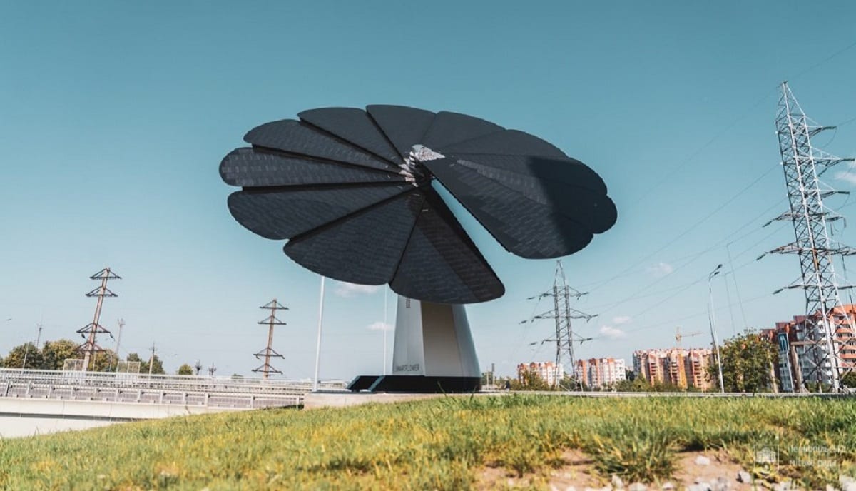 У Тернополі встановили першу в Україні сонячну енергосистему SmartFlower