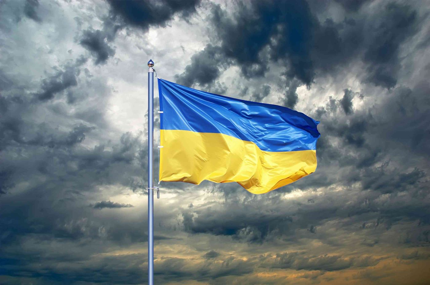 Хакери атакували радіо в окупованому Криму та увімкнули гімн України