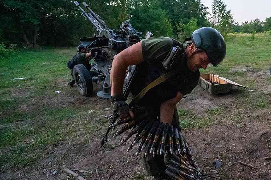 На Харківщині ЗСУ знищили російську САУ «Мста-С» з боєкомплектом (ВІДЕО)
