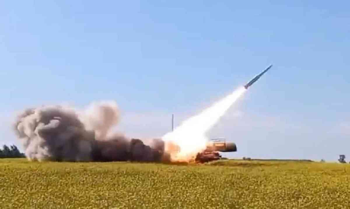 Показали ексклюзивні кадри роботи зенітників по крилатих ракетах ворога (ВІДЕО)