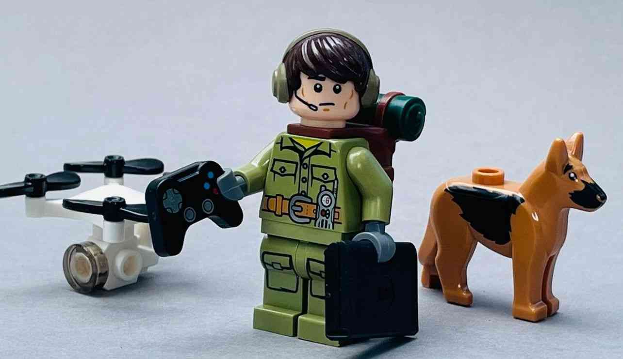 З’явилася фігурка LEGO у вигляді українського захисника-аеророзвідника