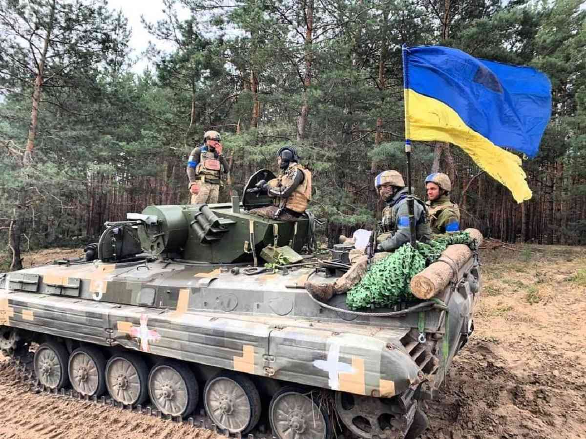 ЗСУ знищили базу окупантів у будівлі «Алкосервісу» в Херсоні — Генштаб