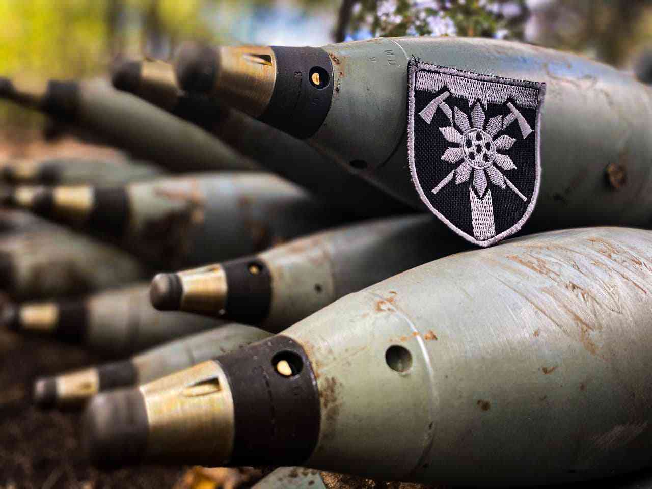 Закарпатський легіон знищив замасковану техніку окупантів (ВІДЕО)
