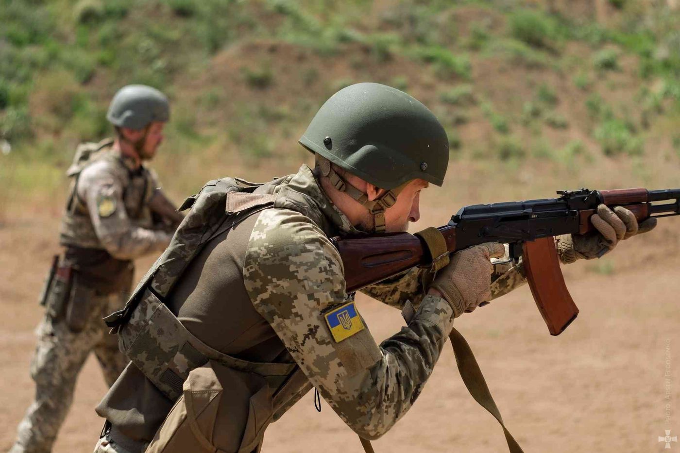На півдні ЗСУ знищили три ворожі гармати і два склади з боєприпасами