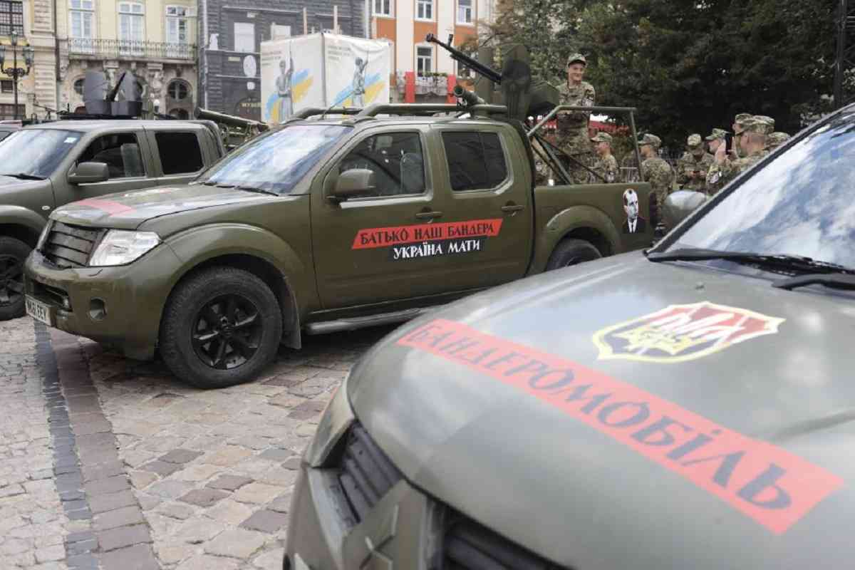 Батальйон «Карпатська Січ» отримав бандеромобіль з американським кулеметом