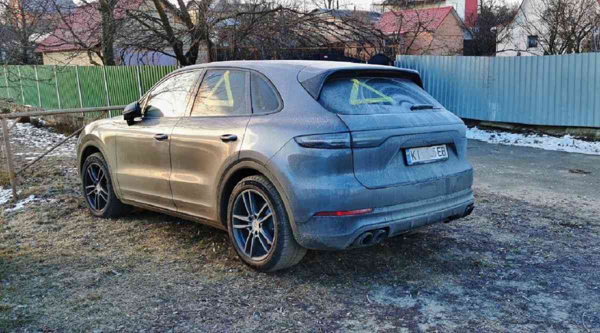 Киянин купив у салоні Porsche Cayenne і вирушив на фронт