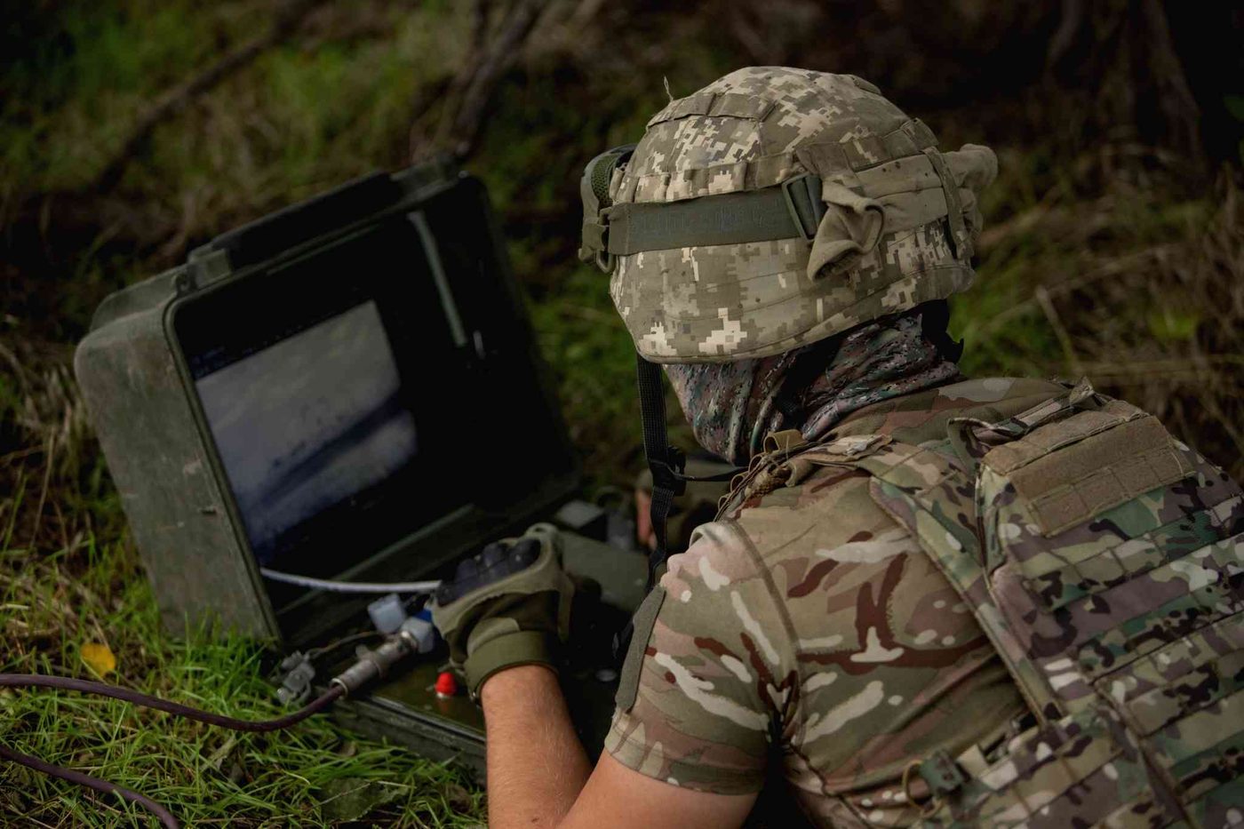 Бійці 59 ОМБр підірвали танк окупантів пострілом зі «Стугни» (ВІДЕО)