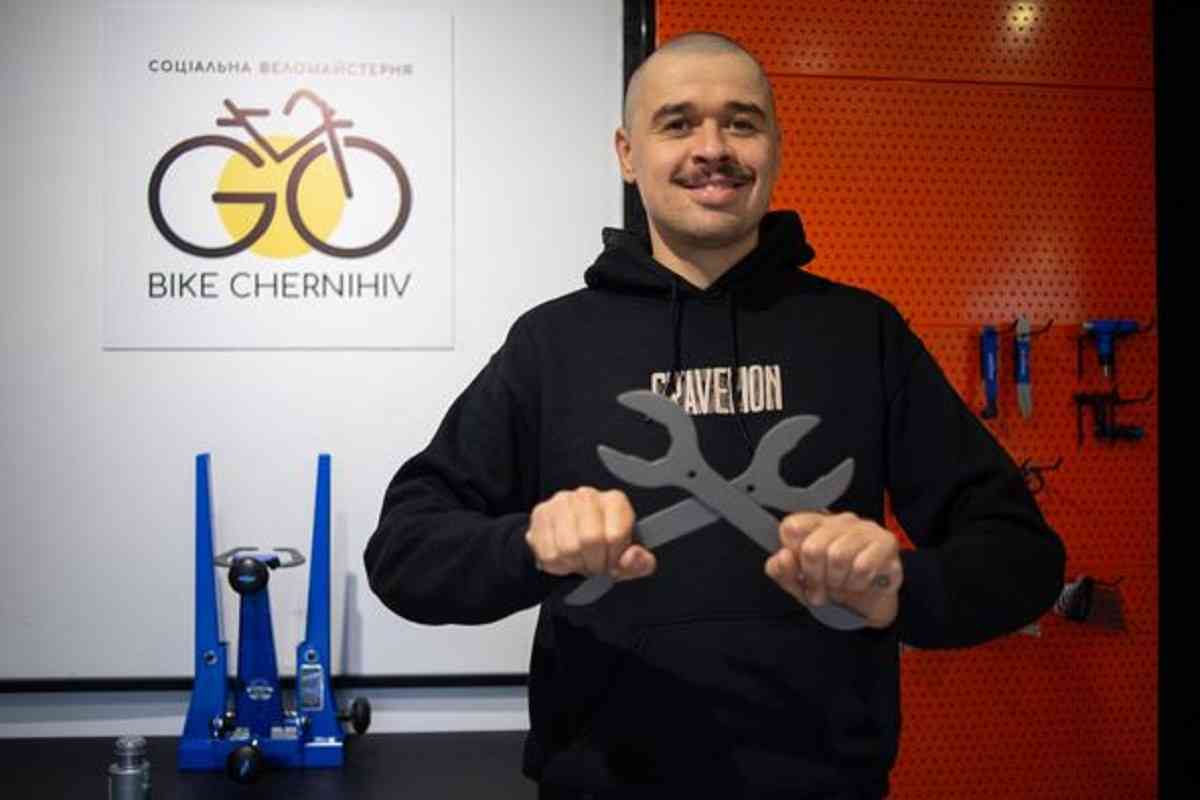 У Чернігові відкрили першу соціальну веломайстерню