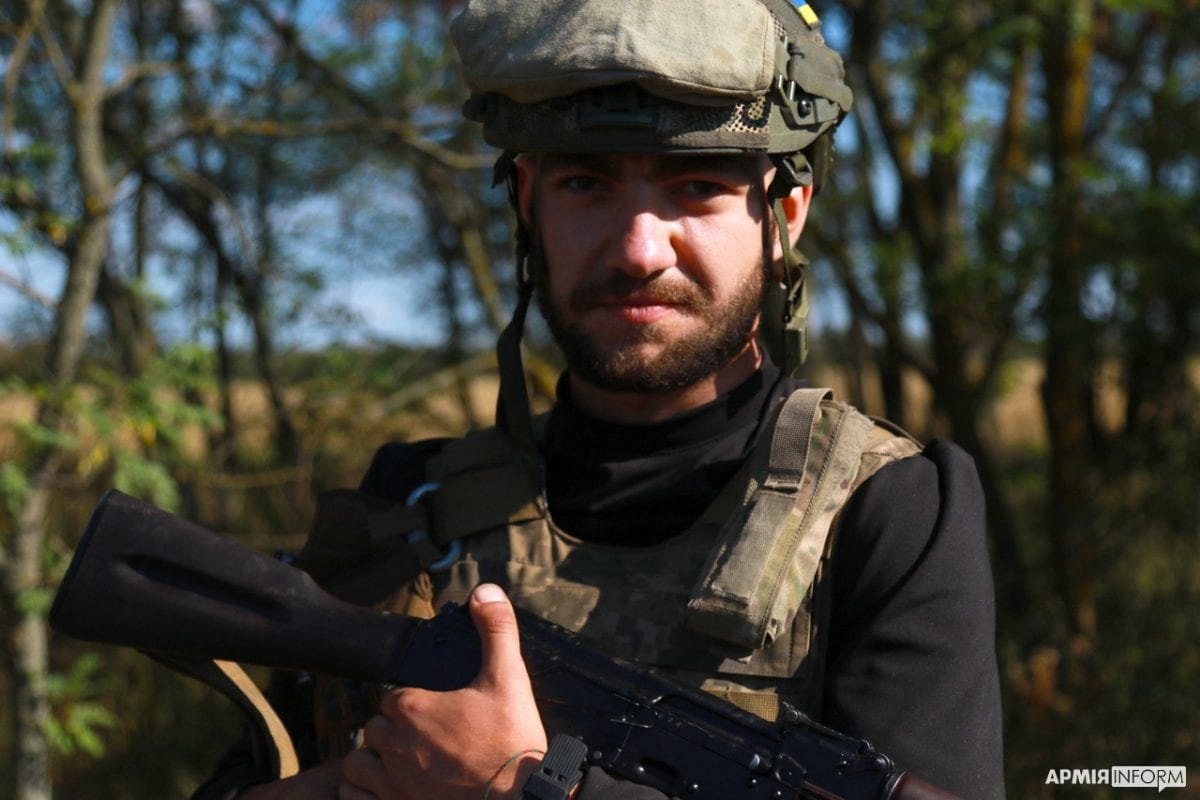 Морпіхи ЗСУ підірвали ворожий склад палива у селі Діброва на Луганщині (ВІДЕО)