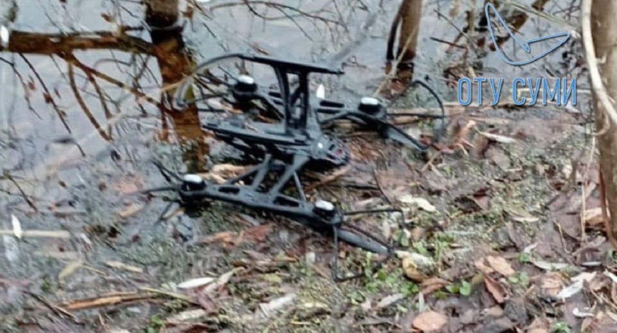 На Сумщині зі стрілецької зброї добровольці збили ворожий безпілотник