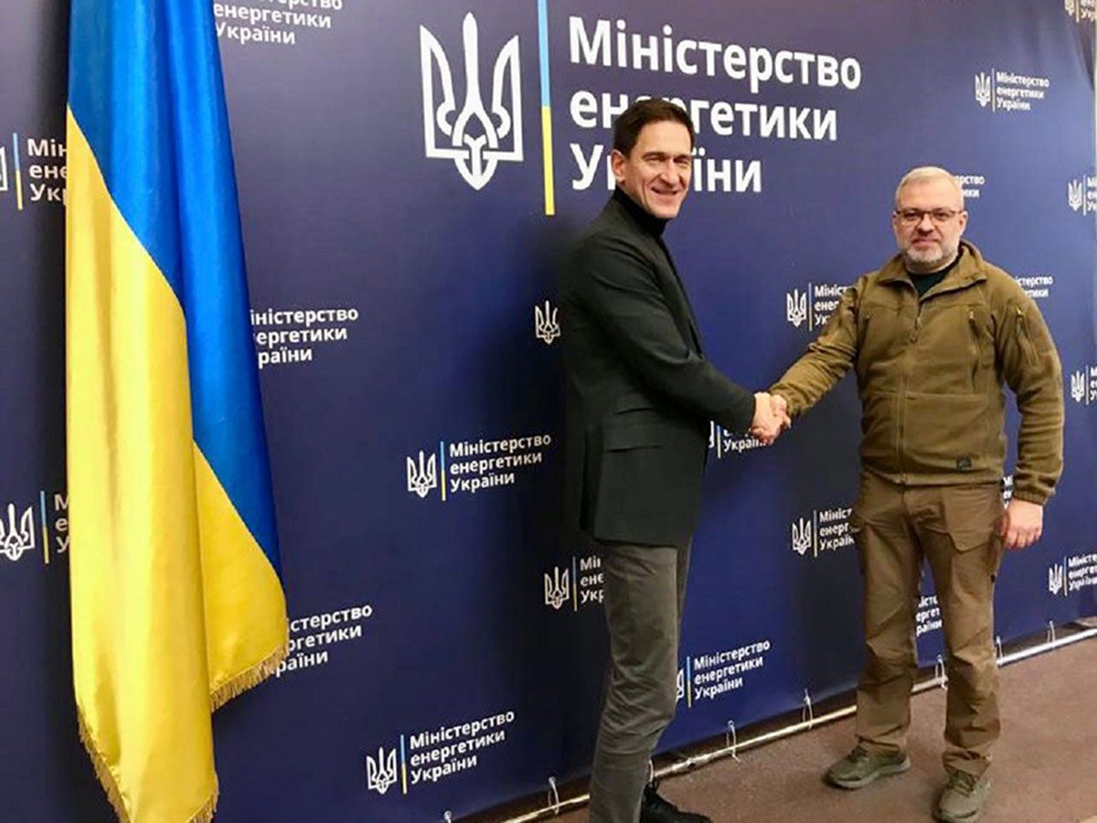 Литва надіслала Україні 6 вантажівок з енергетичним обладнанням